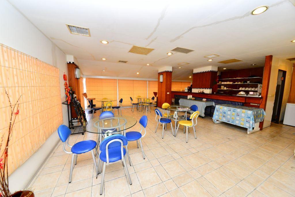 Paiwei Motel Tainan Exterior photo